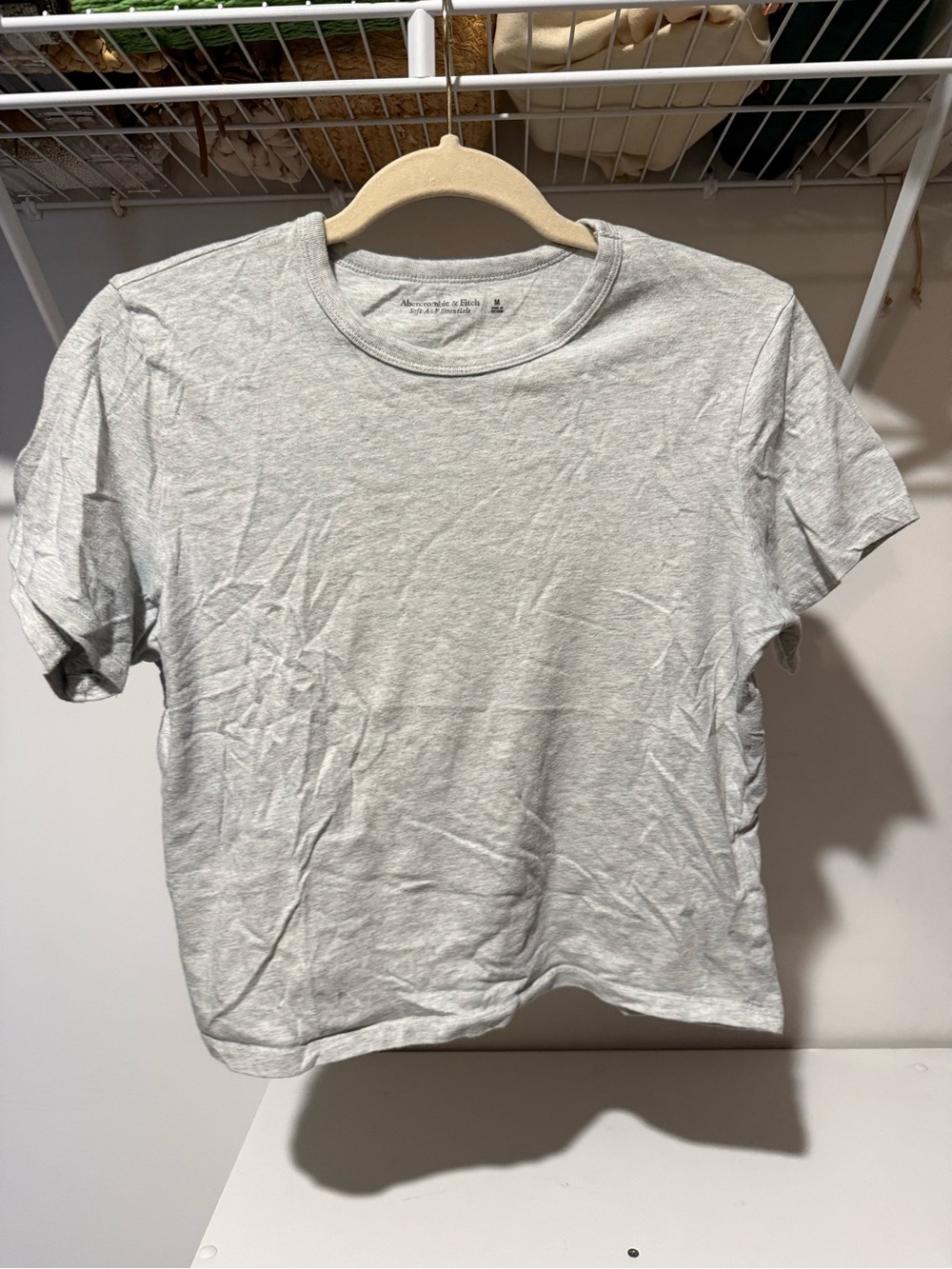 Abercrombie & Fitch Light Gray Short Sleeve Crew Tee